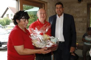 Bäckerei Beirer, Neueröffnung in Hard, Günther und Angelika Beirer mit Bürgermeister
